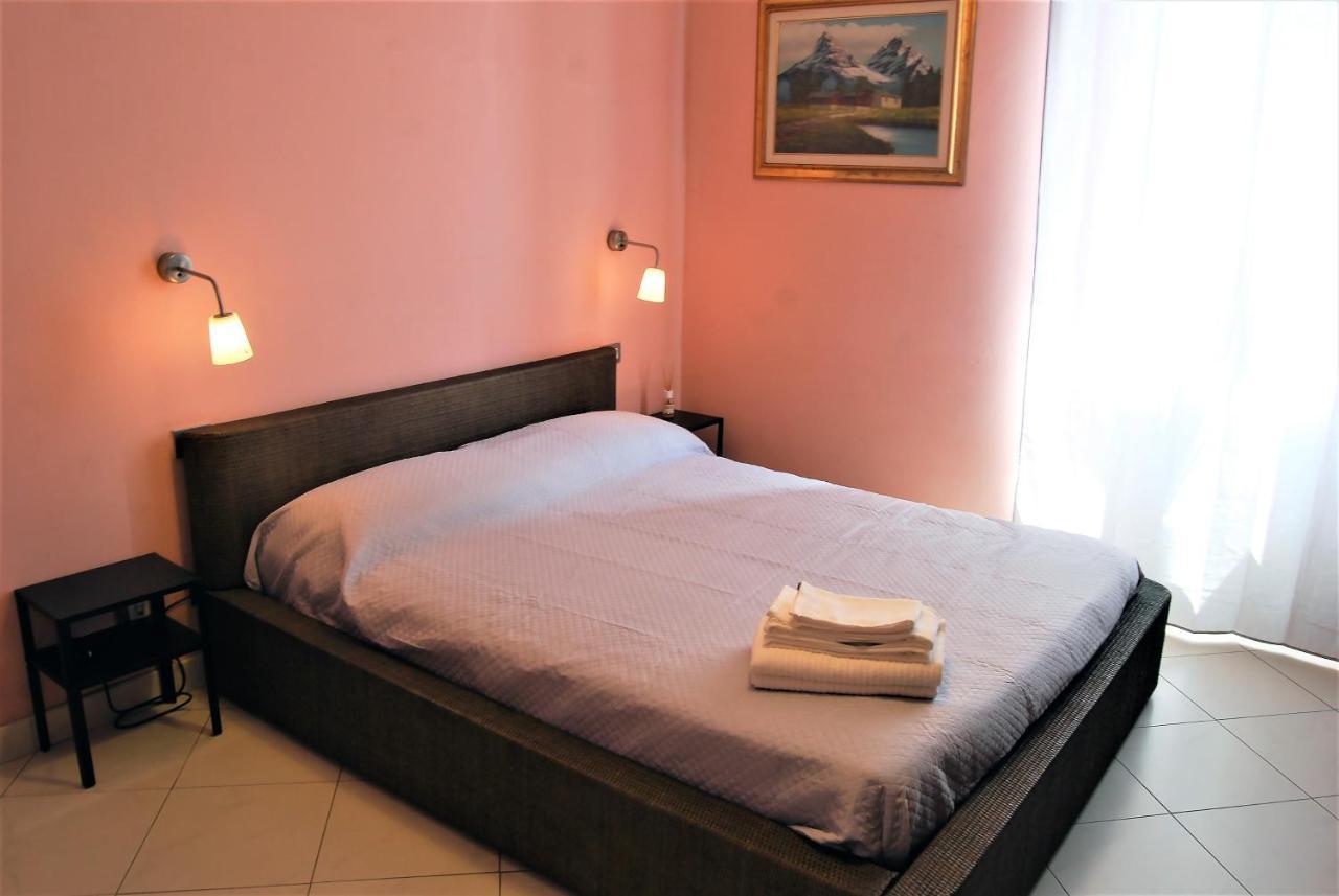 Costa Del Molo - Casa E Lavoro Appartement Vado Ligure Buitenkant foto