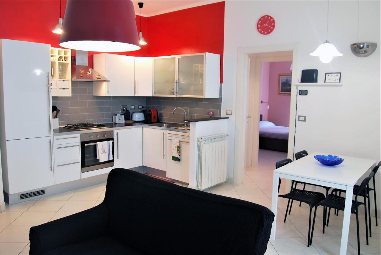 Costa Del Molo - Casa E Lavoro Appartement Vado Ligure Buitenkant foto