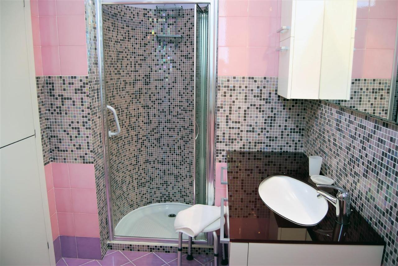 Costa Del Molo - Casa E Lavoro Appartement Vado Ligure Buitenkant foto