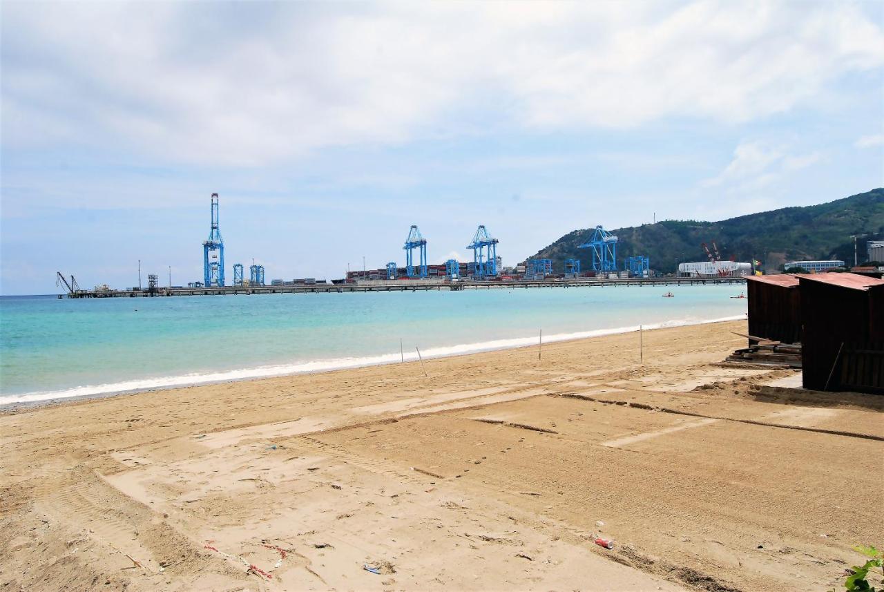 Costa Del Molo - Casa E Lavoro Appartement Vado Ligure Buitenkant foto