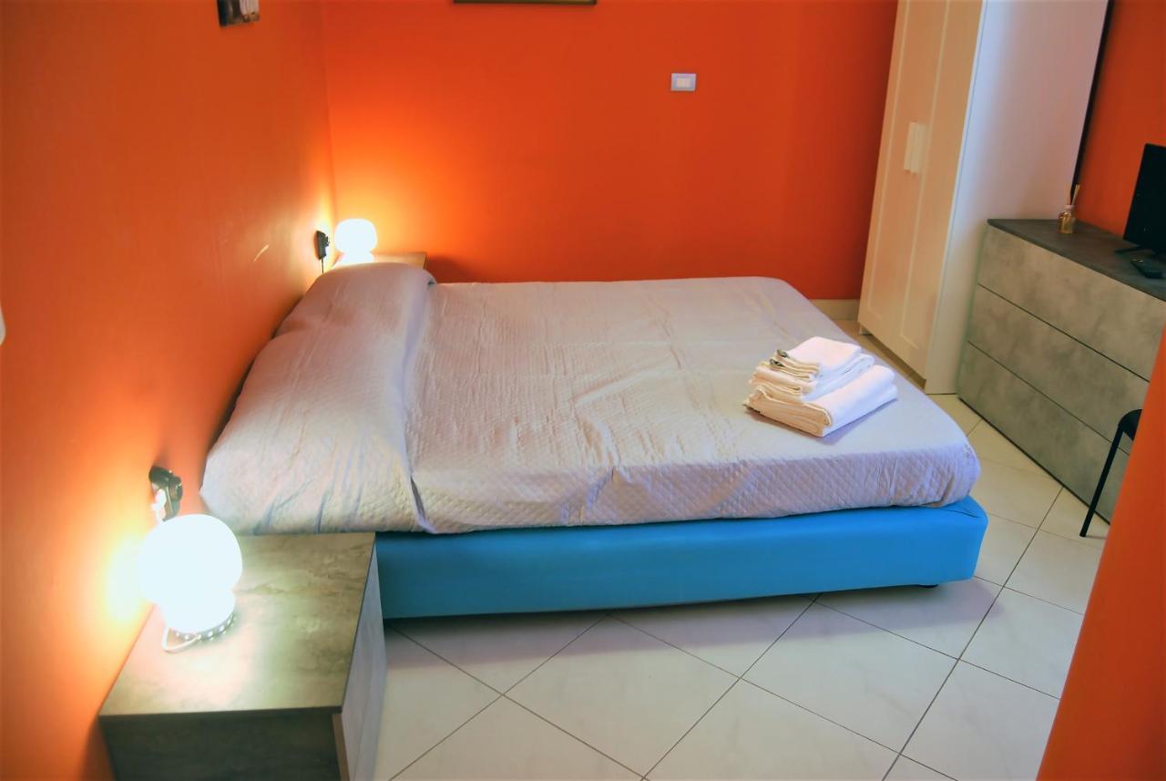 Costa Del Molo - Casa E Lavoro Appartement Vado Ligure Buitenkant foto